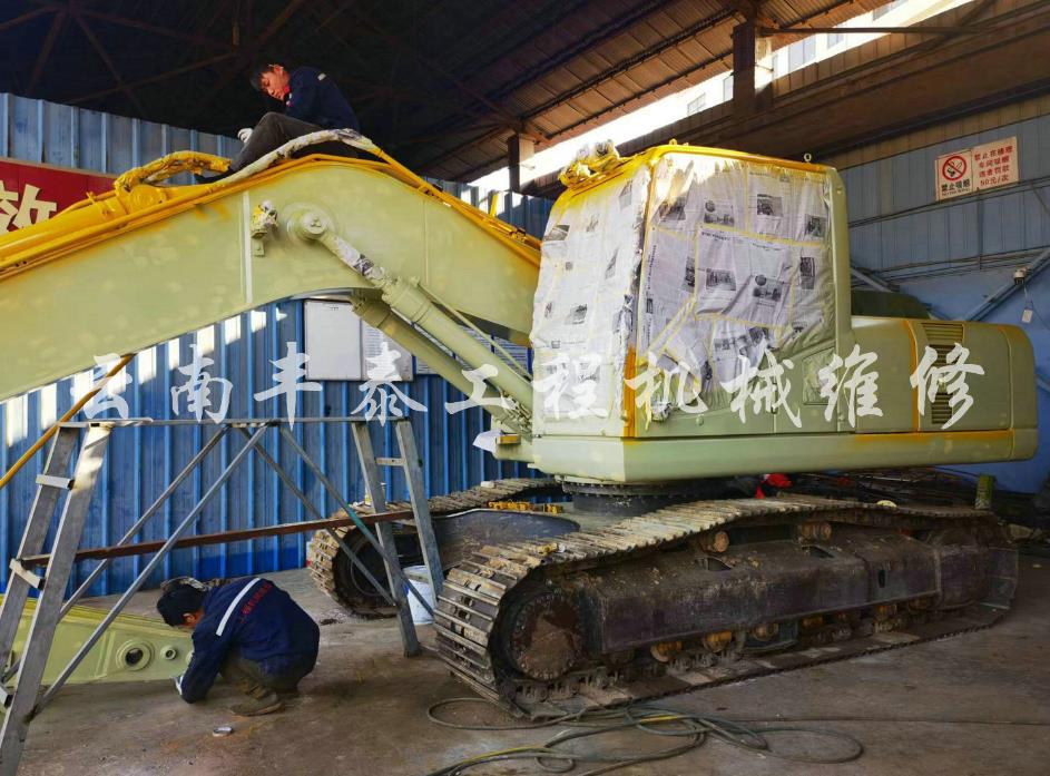 解讀挖掘機維修中的典型問題：如何應對潤滑系統故障？
